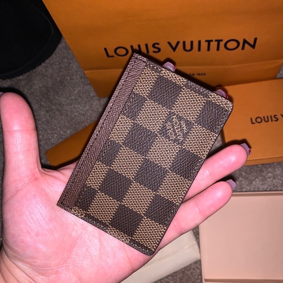 Louis Vuitton authentic card holder never used - Picture 2 of 5